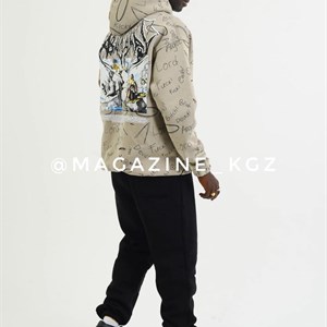 Здравствуйте Вы можете заказать у нас уличную одежду