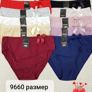 Кыргызстан Бишкек Рынок Кербен Дордой Нижнее белье