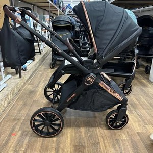 Оптом и в розницу Большой выбор Наш адрес Рынок DE