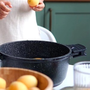 Кастрюля Казан Nice Cooker Classic Series 24 см обладает