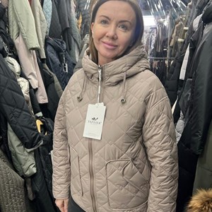 Короткая демисезонная курточка Размеры 42 50 Цена