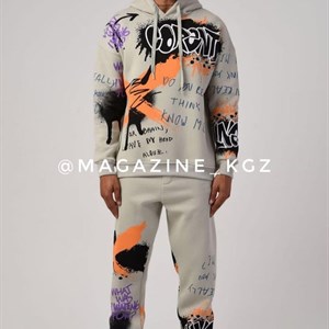 Здравствуйте Вы можете заказать у нас уличную одежду