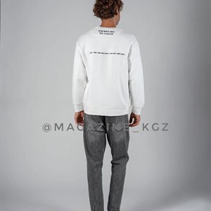 Здравствуйте Вы можете заказать у нас уличную одежду