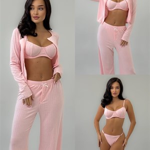 Лёгкий и женственный комплект для дома и отдыха | Удобная одежда для релакса