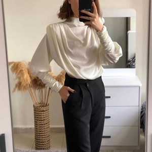 В наличии шикарные блузы в разных цветах Турция Размеры