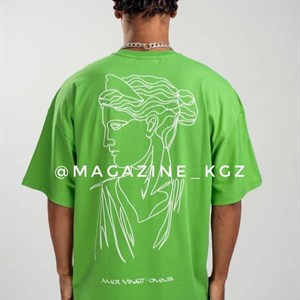 Здравствуйте Вы можете заказать у нас уличную одежду