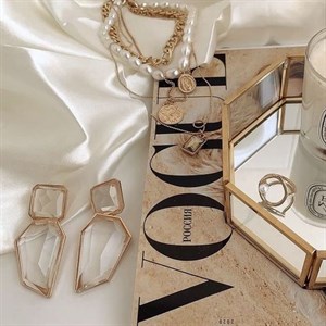 Ничего не делает женщину более красивой чем вера