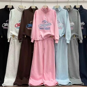Женский спортивный костюм с начесом и велюром оптом из Кореи