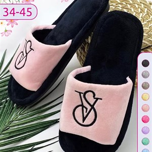  Более 20ти лет занимаемся продажами домашних тапочек