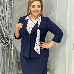 Просто невероятно шикарный костюм тройка Идеальный