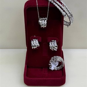 Змеиная коллекция украшений - шик и стиль для любого образа