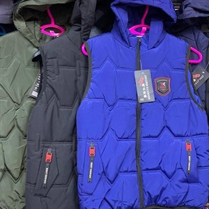 Жилетка 6 9лет 480сом производство китай Ткань плащевка