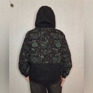 Модель 9029 Куртка Выполнена из вареной джинсовой