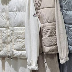 Женская одежда размеров M и L — стильные модели KAPSULA BRAND