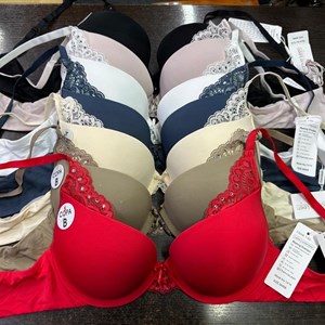 Качественный пушап бюстгальтер в упаковке - три цвета на выбор