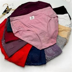 Кыргызстан Бишкек Рынок Кербен Дордой Нижнее белье