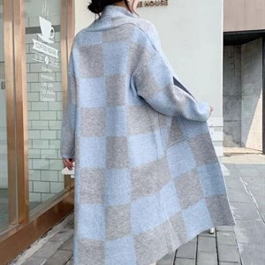 Модель 8630 Шерстяной кардиган Шахматный принт придаёт