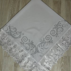 Большой выбор белых платков с кружевами – Новинка!