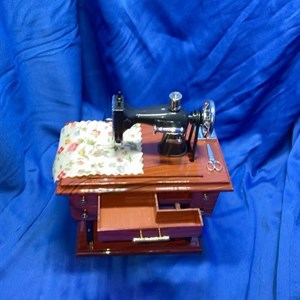 А еще есть вот такой сувенир россия казахстан екатеринбург