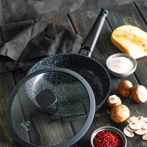 В наличии шикарная универсальная сковорода Granhel