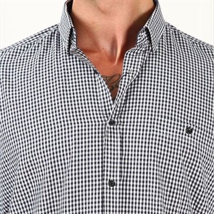 We have stores in Istanbul and Bishkek shirt рубашка