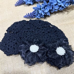 Шапочки вязка с цветочком - стильный аксессуар для любого образа