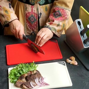 Мы представляем вам качественный набор досок и ножей