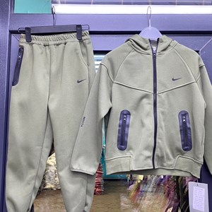 Качественная детская одежда от beneti.kids.kg - модели Nike Nokta