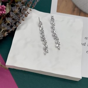 Сверкающие сережки под серебро - стиль и элегантность от jewelryshop_kg