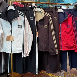Двусторонний женский костюм-двойка оптом и в розницу — размеры M, L, XL