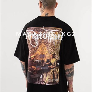 Здравствуйте Вы можете заказать у нас уличную одежду