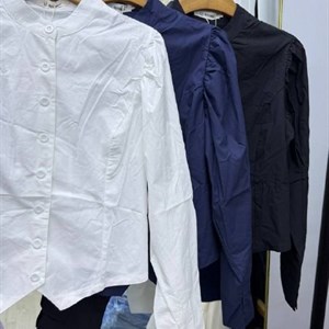 Женская рубашка размера SM — стильная новинка за 960 сом