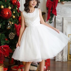 Красивое платье усыпанное жемчугом Новиночки Прямые