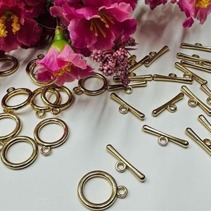 Тогл замок Чтобы украшение имело завершенный и гармоничный