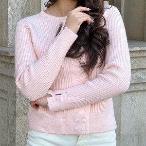 Новинка Получили стильные теплые кофточки с отличным