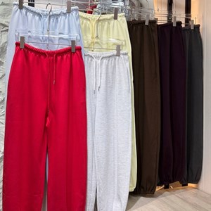 Женская одежда KAPSULA в Бишкеке — офлайн-магазины на рынке Дордой