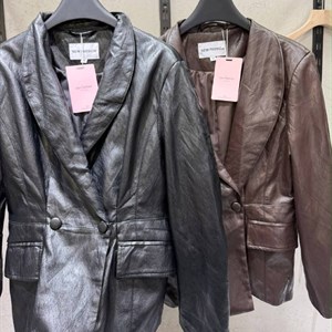 Женская одежда KAPSULA BRAND — размеры M и L, рынок Дордой