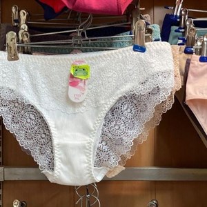 Кыргызстан Бишкек Рынок Кербен Дордой Нижнее белье