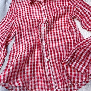 Новая коллекция женской одежды - стильные брюки и рубашки из Италии