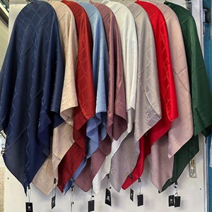 Получили платки мягкий шелк подобренд Размер 120 120