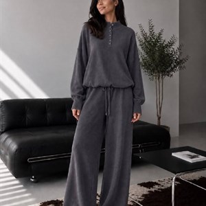 Женский трикотажный костюм-двойка из Гуанчжоу — кофта и широкие брюки