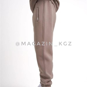 Здравствуйте Вы можете заказать у нас уличную одежду