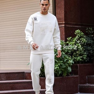 Здравствуйте Вы можете заказать у нас уличную одежду