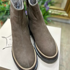 Более 100тыс довольных клиентов Производство Обувь