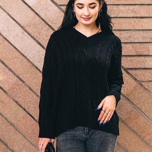 Шикарный вязаный свитерок в классическом чёрном цвете