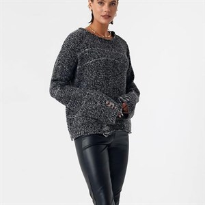 Крутые оверсайзные свитера Рукава клеш драные края