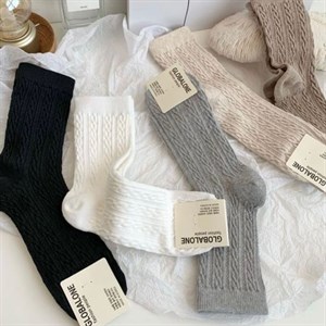   Трендовые носки косичка интереснейшая задумка позволяющая