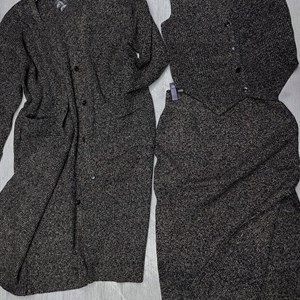 Новая коллекция женской одежды из Италии - юбки, жилетки и кардиганы