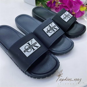 Оригинальные шлепанцы от OMVANA в наличии - покупайте лучшие модели прямо сейчас!