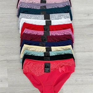 Кыргызстан Бишкек Рынок Кербен Дордой Нижнее белье